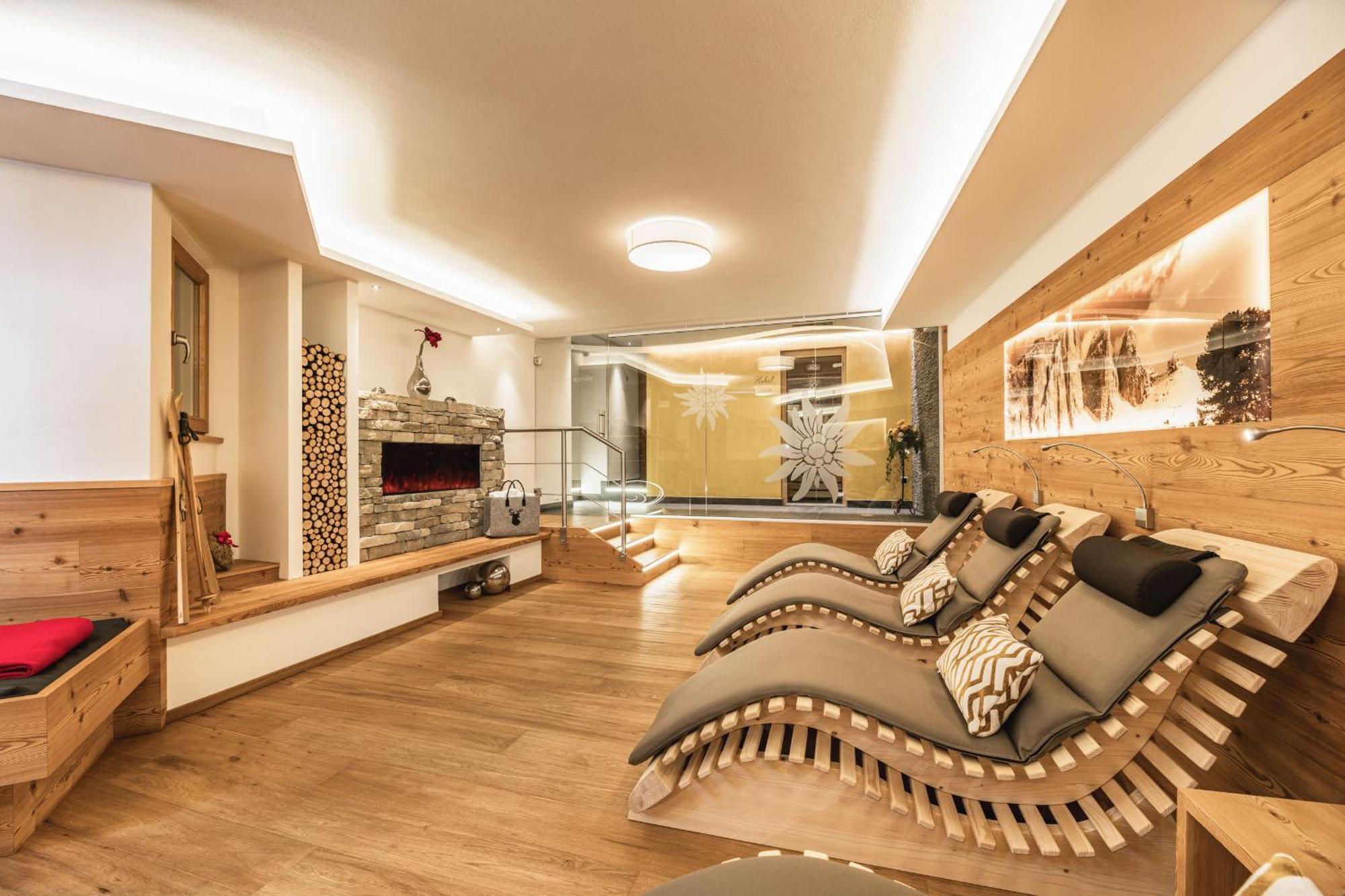 Garni Hotel Miara - Your Dolomites Home Selva di Val Gardena Exterior foto